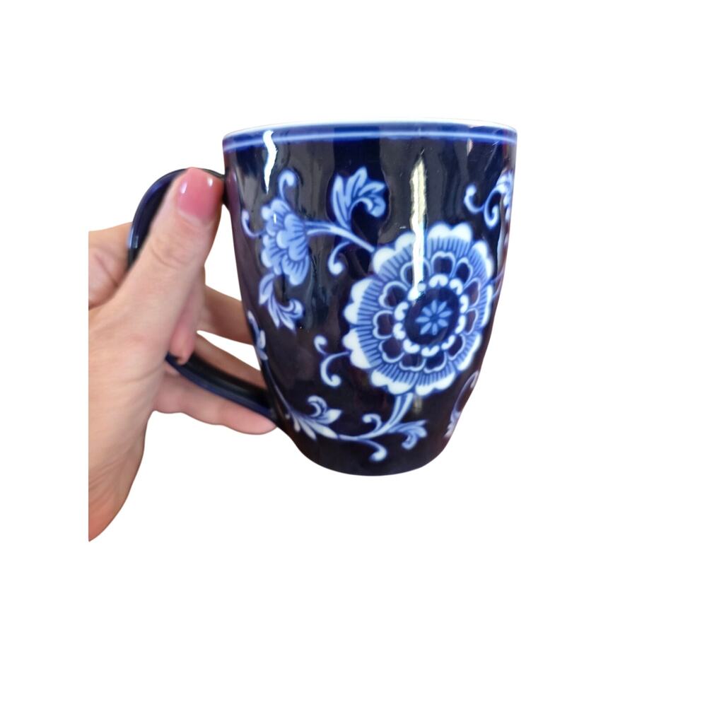 Pier 1 Mandarin Mug small chip on rim